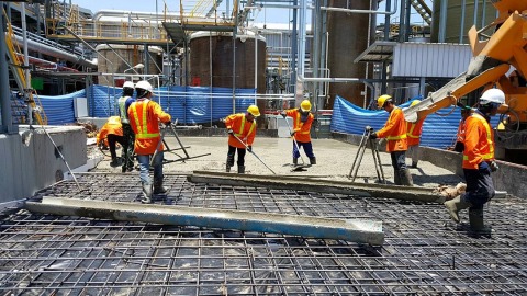 เทพื้นคอนกรีตโรงงาน